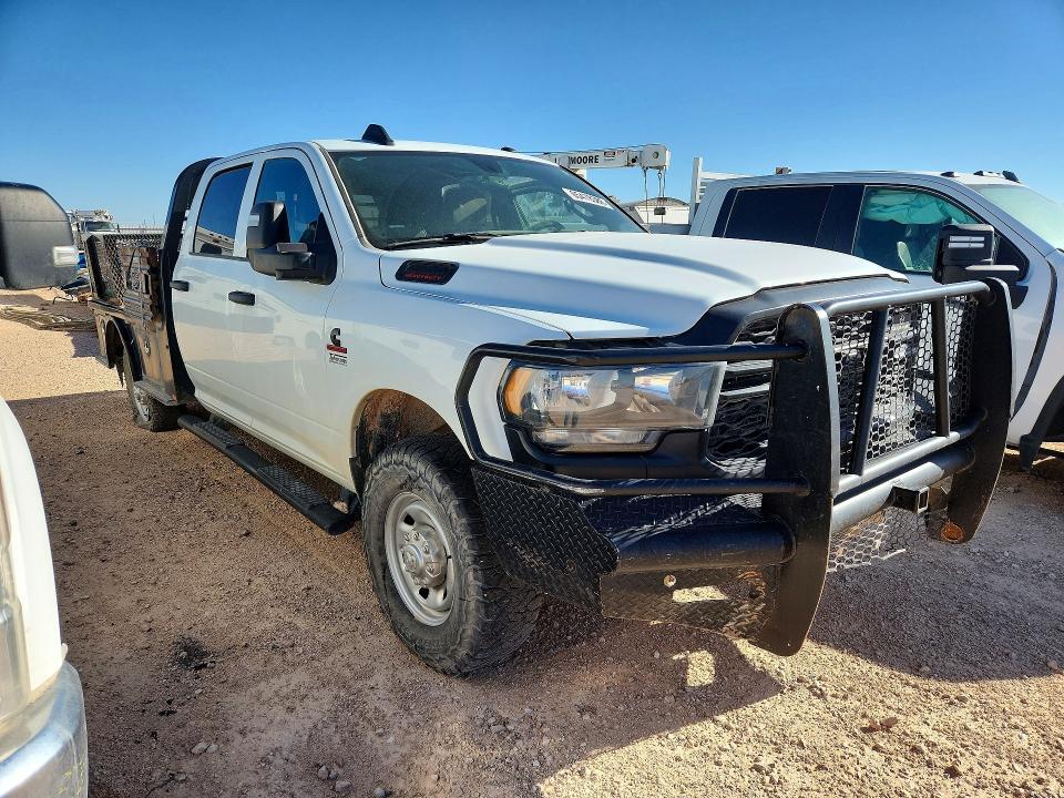 2024 RAM 2500 TRADESMAN — Фото 4 из 12