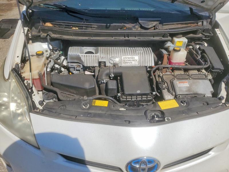 2012 TOYOTA PRIUS TWO — Фото 11 из 12