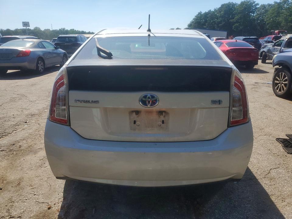 2012 TOYOTA PRIUS TWO — Фото 6 из 12