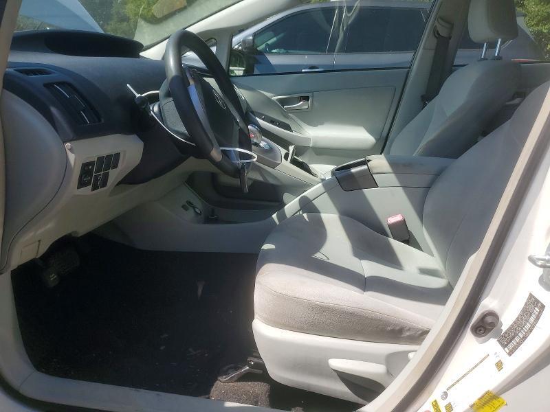 2012 TOYOTA PRIUS TWO — Фото 7 из 12