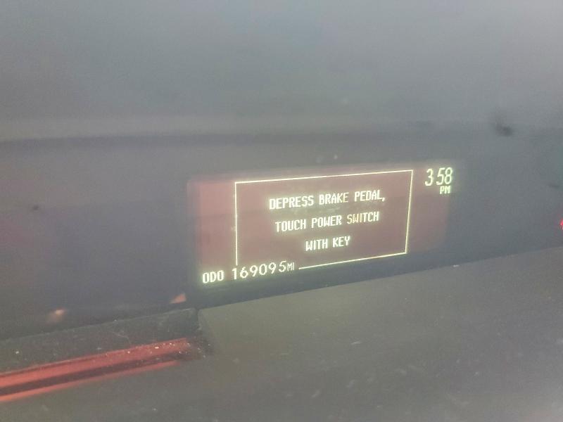 2012 TOYOTA PRIUS TWO — Фото 9 из 12