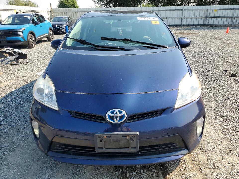 2012 TOYOTA PRIUS TWO — Фото 5 из 13