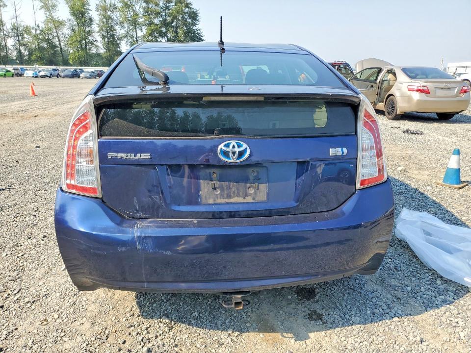2012 TOYOTA PRIUS TWO — Фото 6 из 13