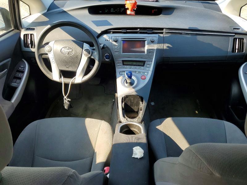 2012 TOYOTA PRIUS TWO — Фото 8 из 13