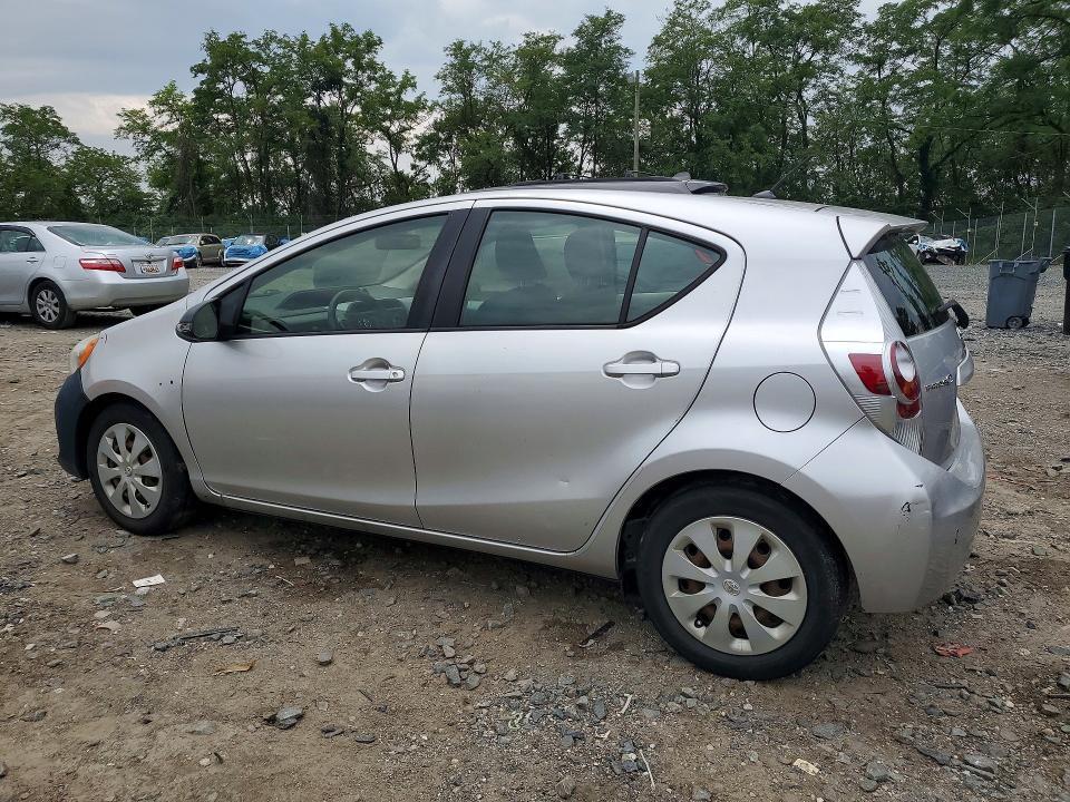 2012 TOYOTA PRIUS C TWO — Фото 2 из 12