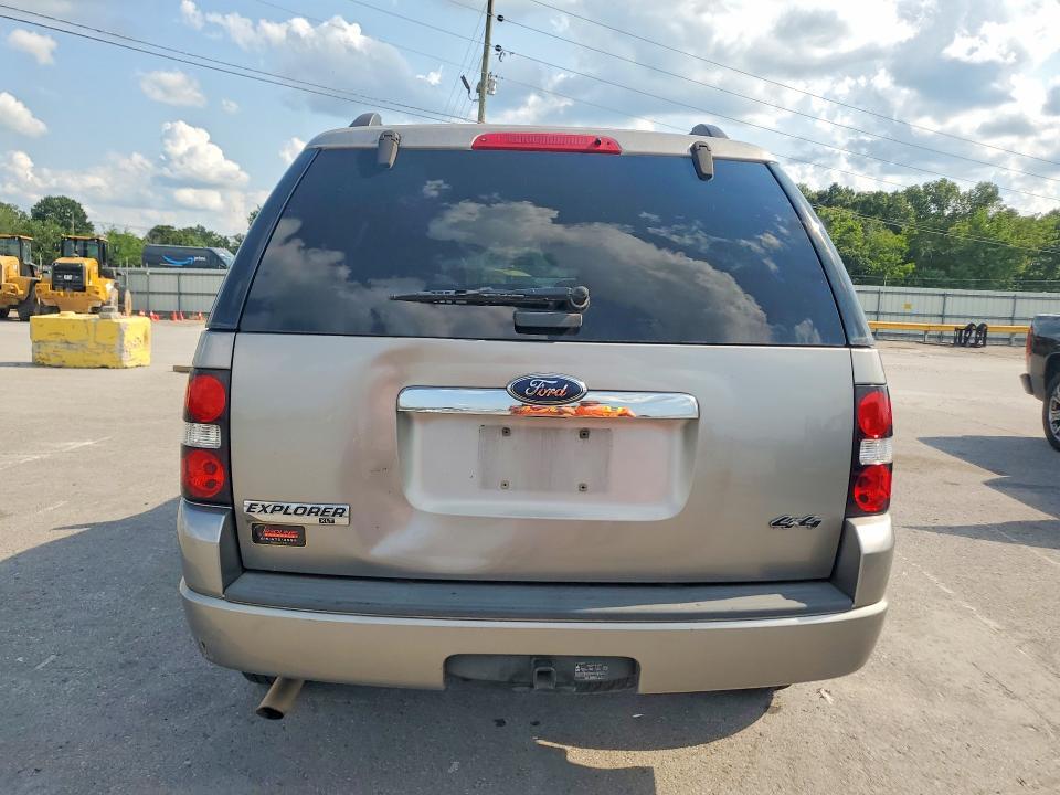 2008 FORD EXPLORER XLT — Фото 6 из 13