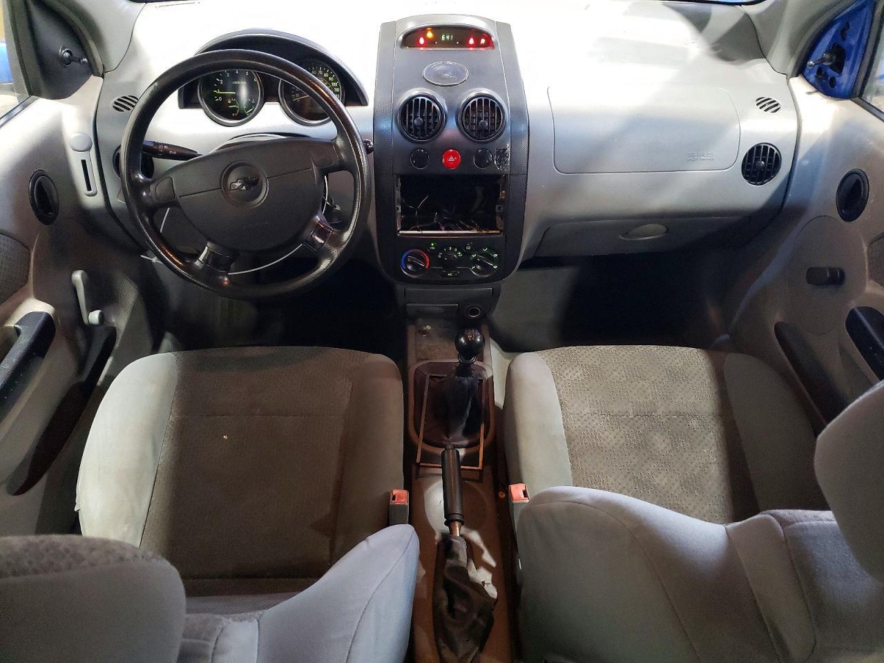2004 CHEVROLET AVEO — Фото 8 из 12