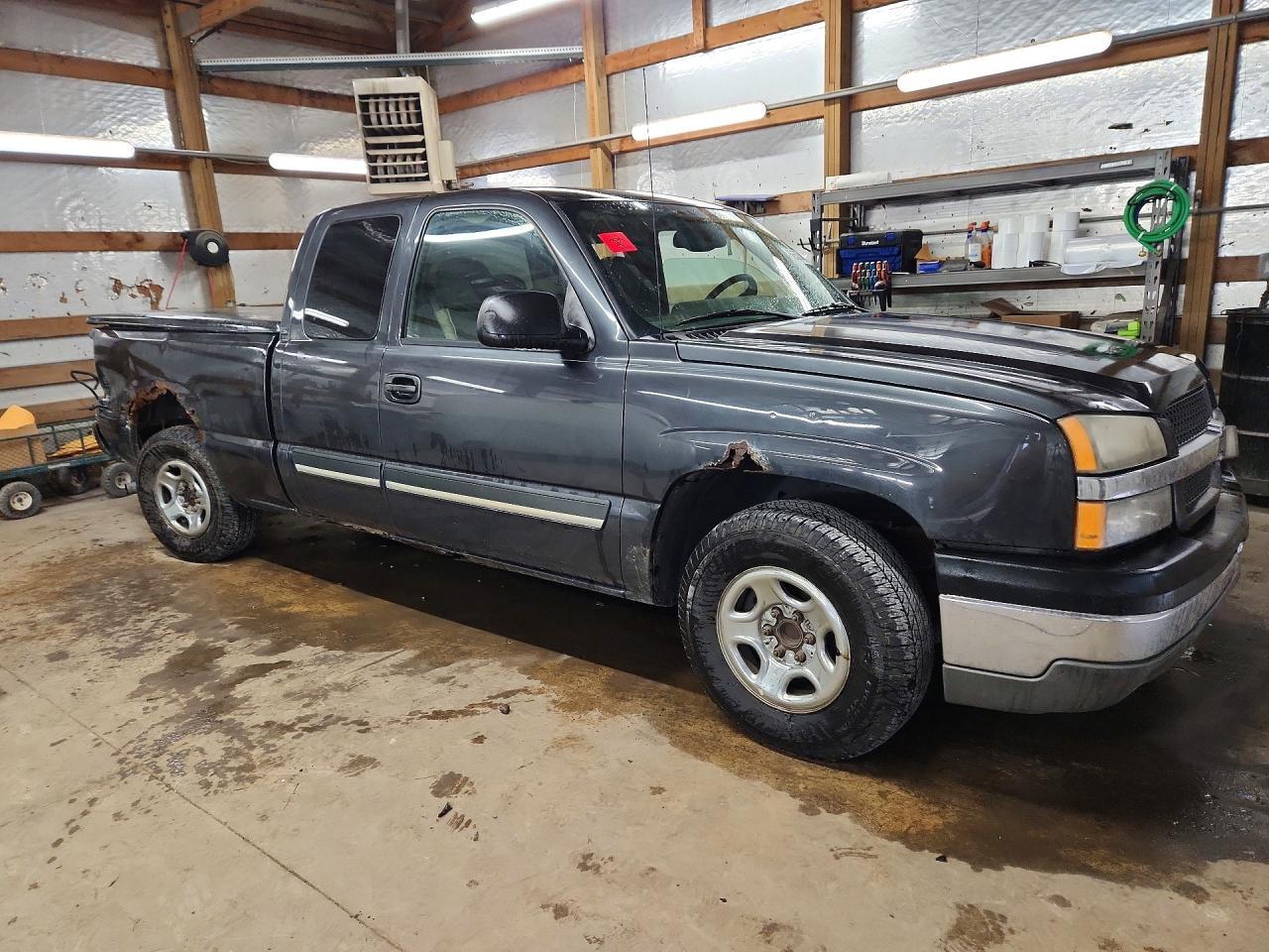 2004 CHEVROLET SILVERADO C1500 — Фото 4 из 12