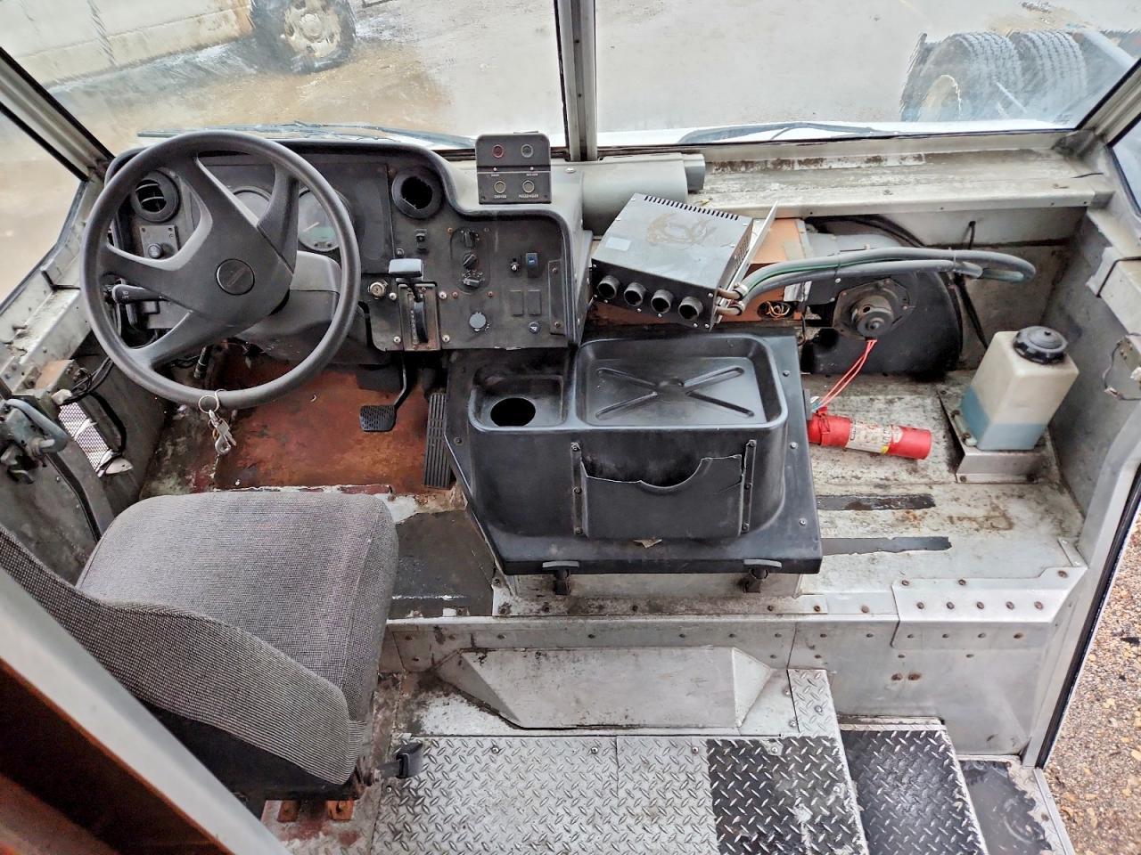 2008 FREIGHTLINER CHASSIS M LINE WALK-IN VAN — Фото 8 из 13