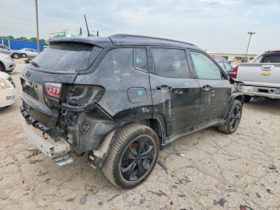 2018 JEEP COMPASS LATITUDE — Фото 3 из 13