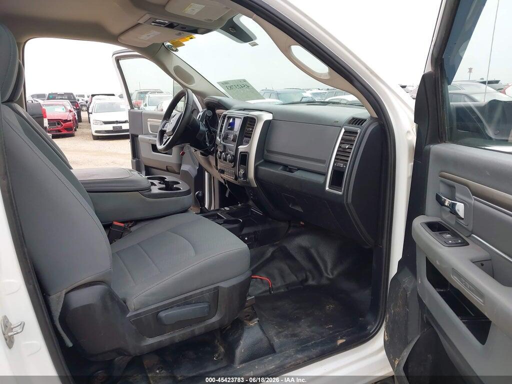 3C7WRNBL2GG307733 2016 RAM 5500 CHASSIS photo no. 7