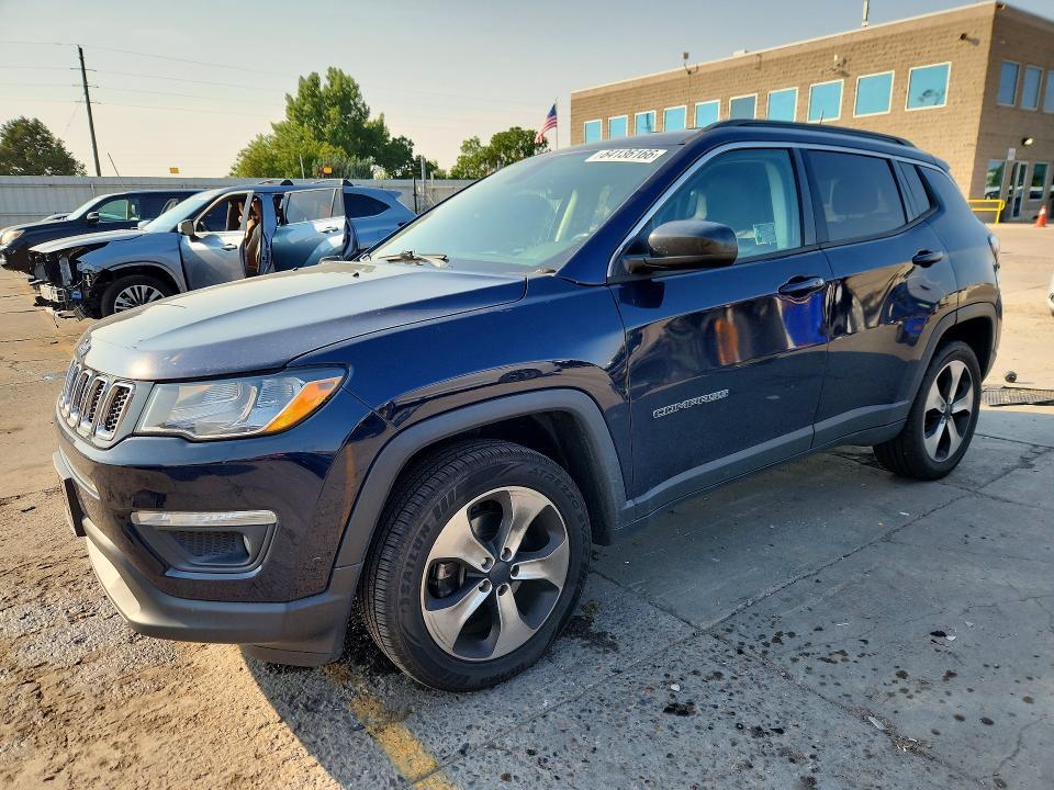 3C4NJDBB0JT360849 2018 JEEP COMPASS photo no. 1