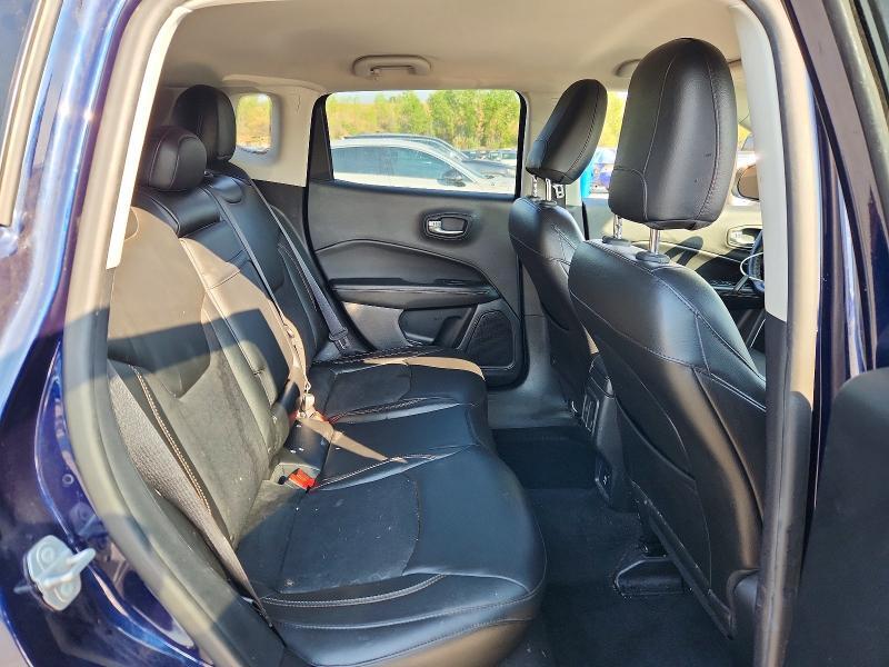 3C4NJDBB0JT360849 2018 JEEP COMPASS photo no. 11