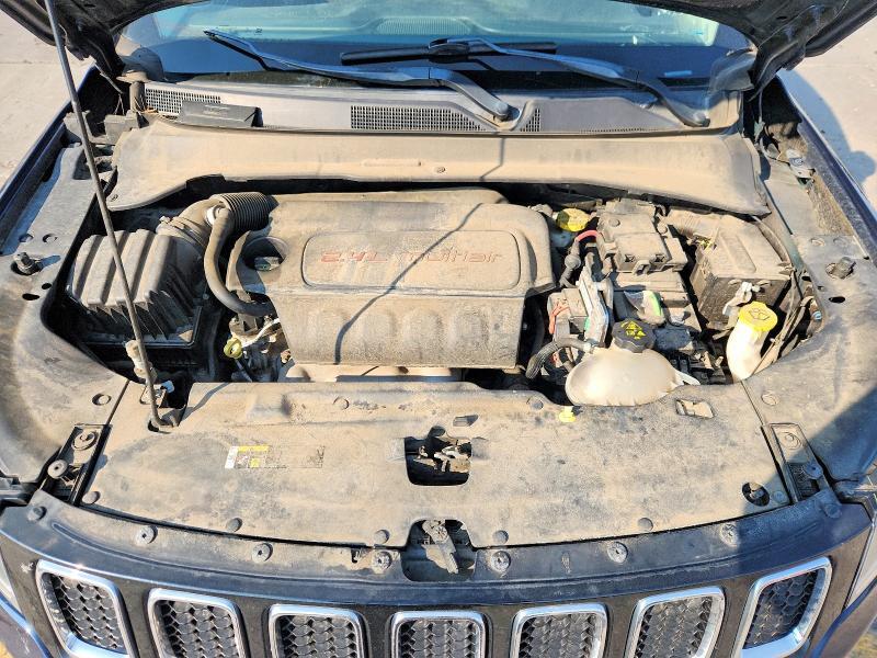 3C4NJDBB0JT360849 2018 JEEP COMPASS photo no. 12