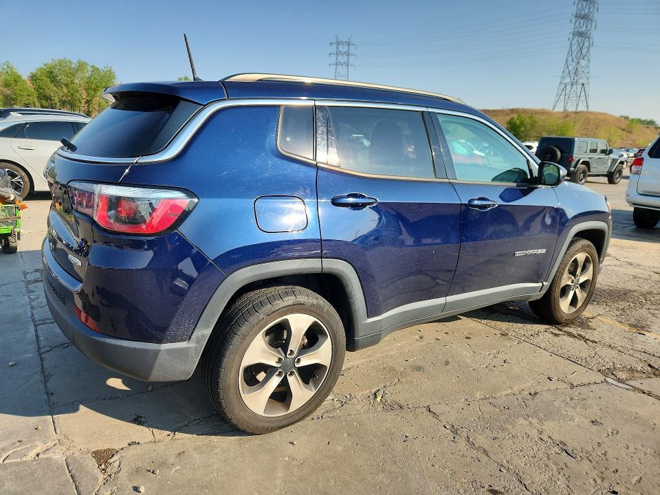 3C4NJDBB0JT360849 2018 JEEP COMPASS photo no. 3