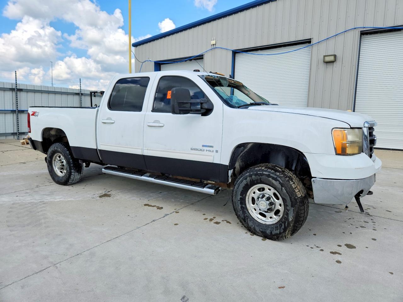 2008 GMC SIERRA K2500 HEAVY DUTY — Фото 4 из 12