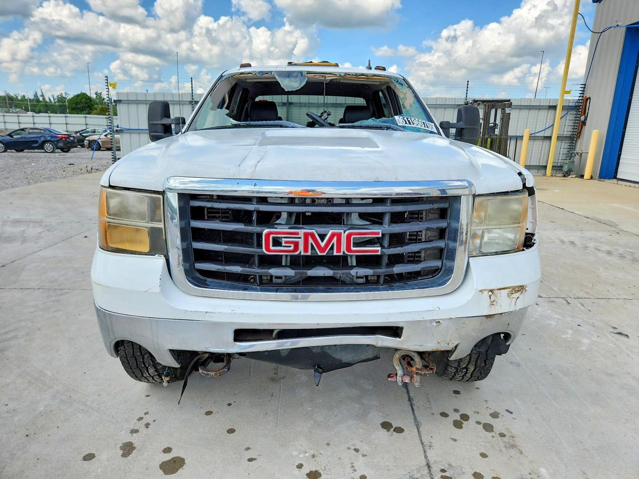 2008 GMC SIERRA K2500 HEAVY DUTY — Фото 5 из 12