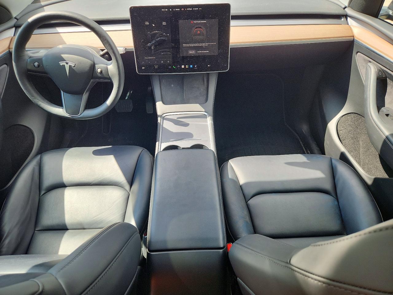 2024 TESLA MODEL Y — Фото 8 из 13