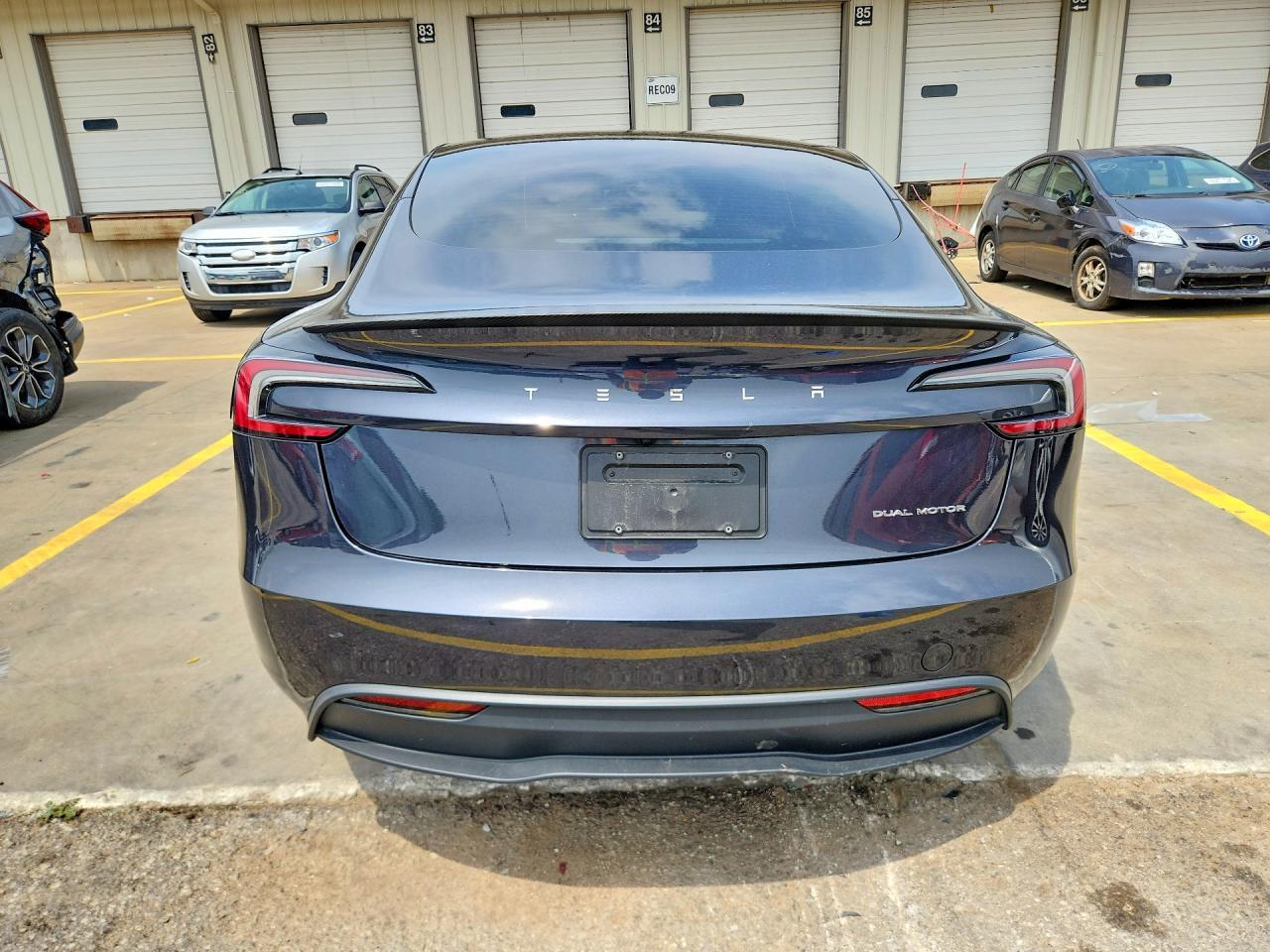 2024 TESLA MODEL 3 — Фото 6 из 12