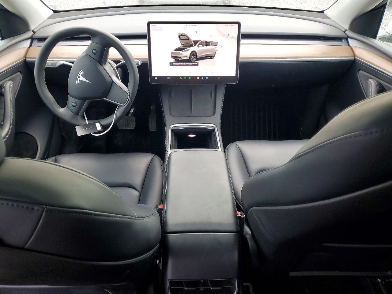 2024 TESLA MDL Y — Фото 8 из 13
