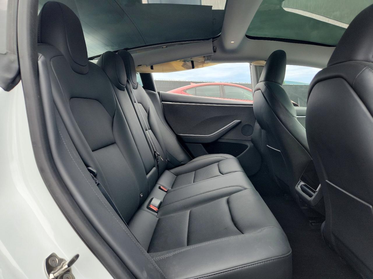 2024 TESLA MODEL 3 — Фото 10 из 12
