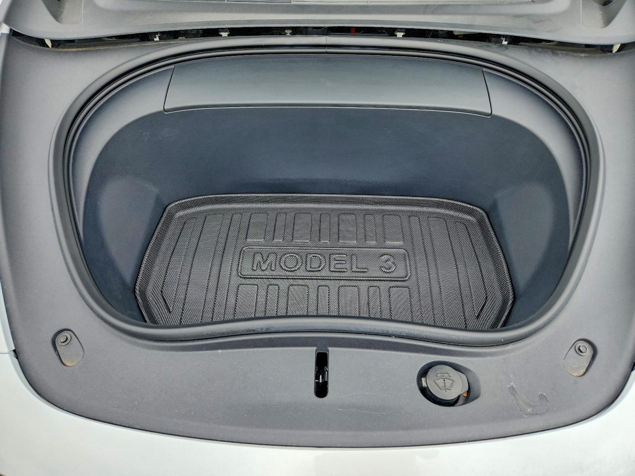 2024 TESLA MODEL 3 — Фото 11 из 12