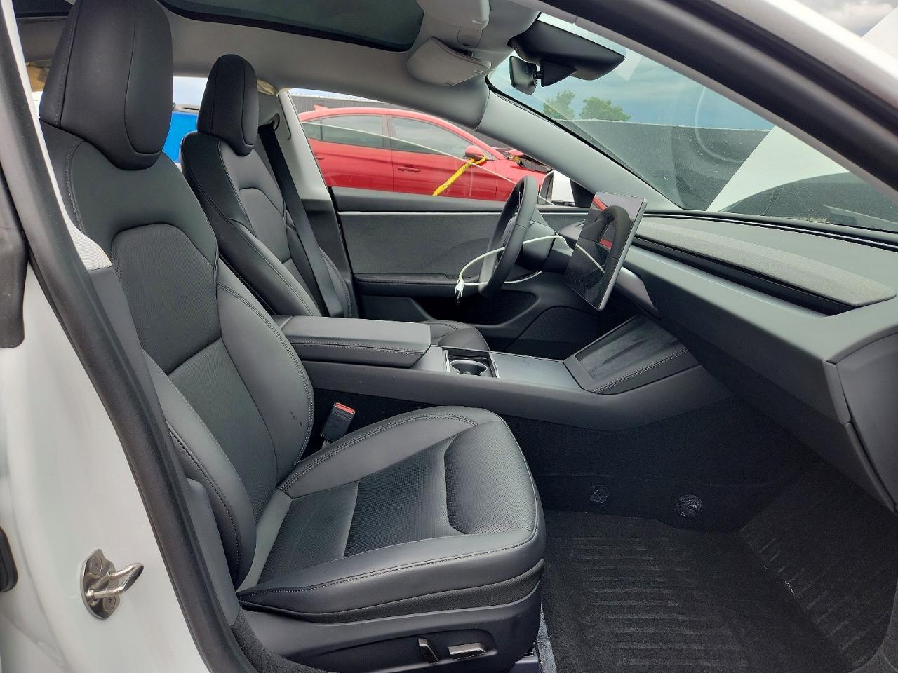 2024 TESLA MODEL 3 — Фото 7 из 12
