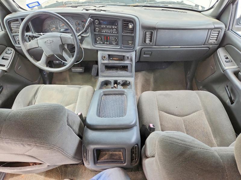 2004 CHEVROLET SILVERADO C1500 — Фото 8 из 12