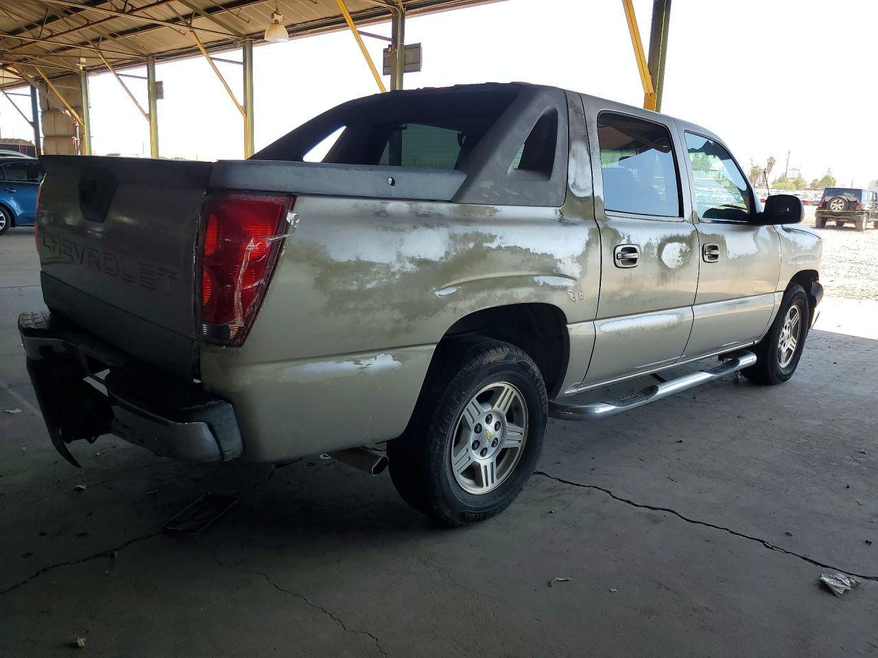 3GNEC12T44G165651 2004 CHEVROLET AVALANCHE photo no. 3