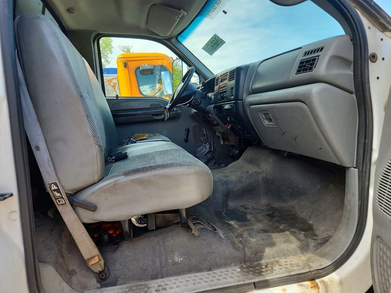 2004 FORD F650 SUPER DUTY — Фото 6 из 10