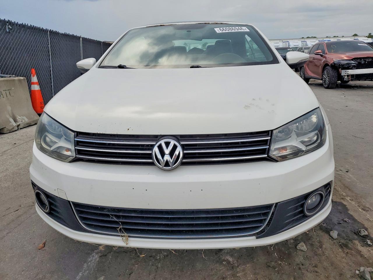 2012 VOLKSWAGEN EOS KOMFORT — Фото 5 из 12