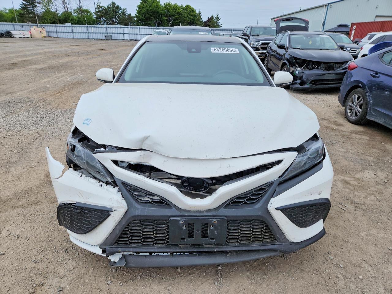 2024 TOYOTA CAMRY XLE — Фото 5 из 12