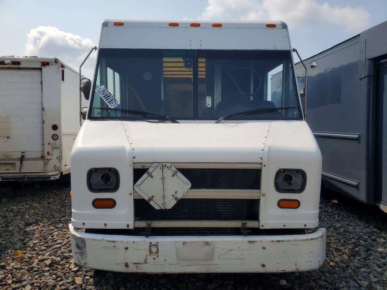 2004 FREIGHTLINER CHASSIS M LINE WALK-IN VAN — Фото 5 из 13