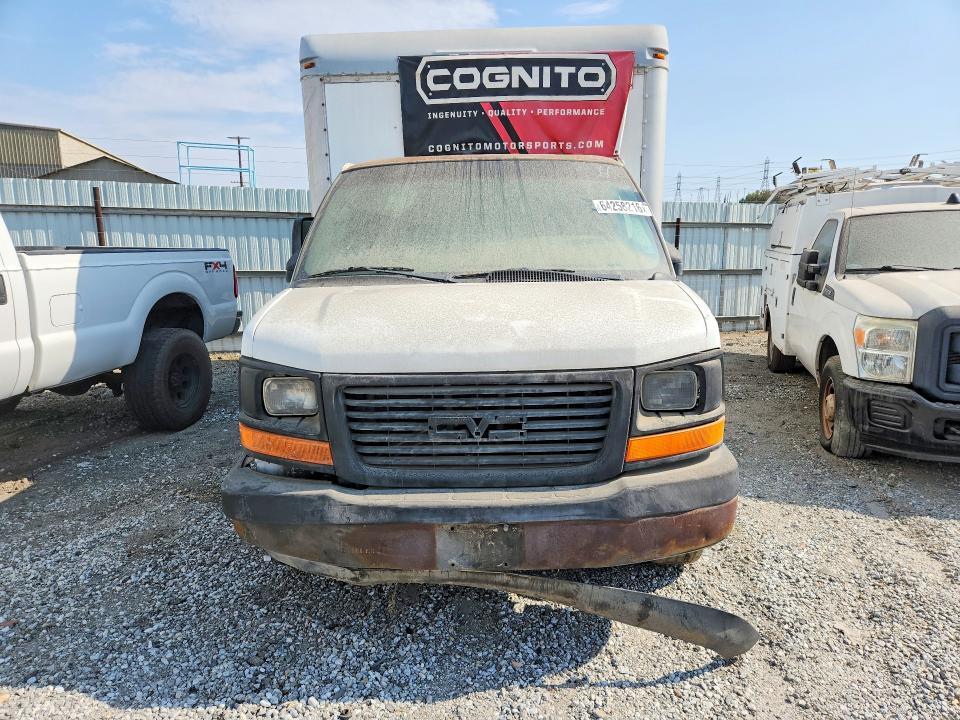 2004 GMC SAVANA BOX TRUCK — Фото 5 из 13