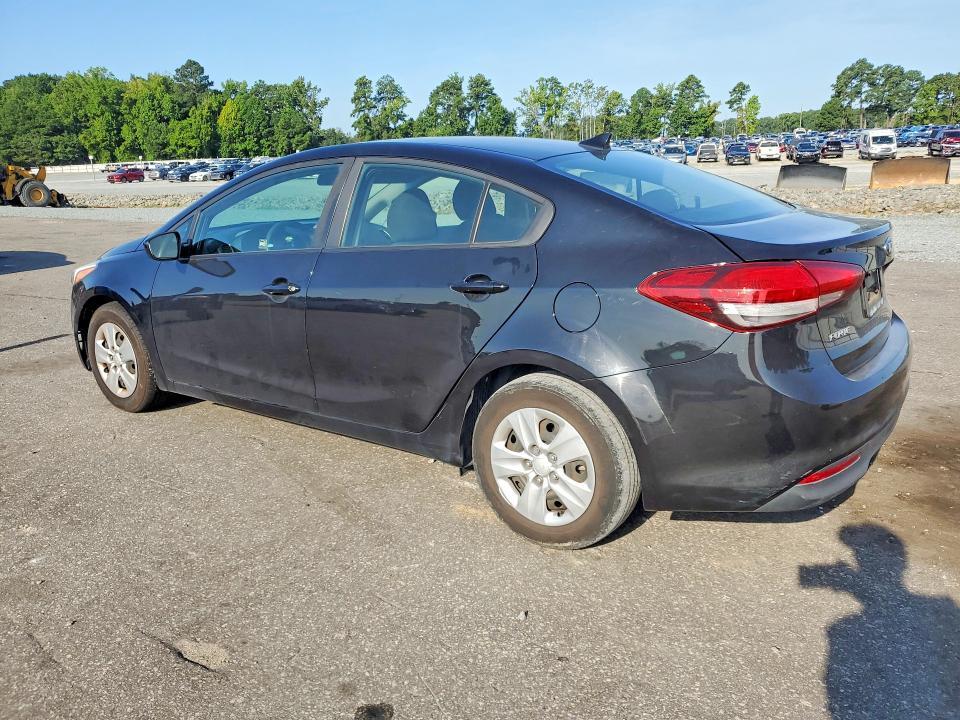 2018 KIA FORTE LX — Фото 2 из 12