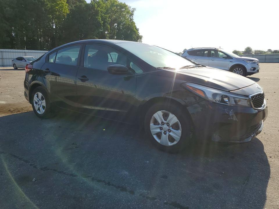2018 KIA FORTE LX — Фото 4 из 12