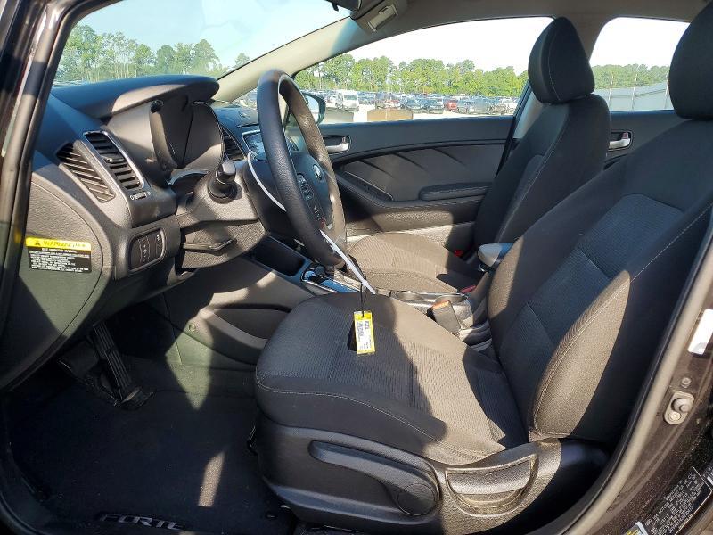 2018 KIA FORTE LX — Фото 7 из 12
