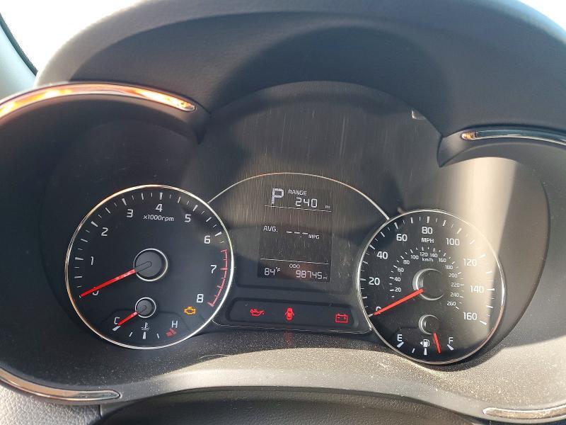 2018 KIA FORTE LX — Фото 9 из 12