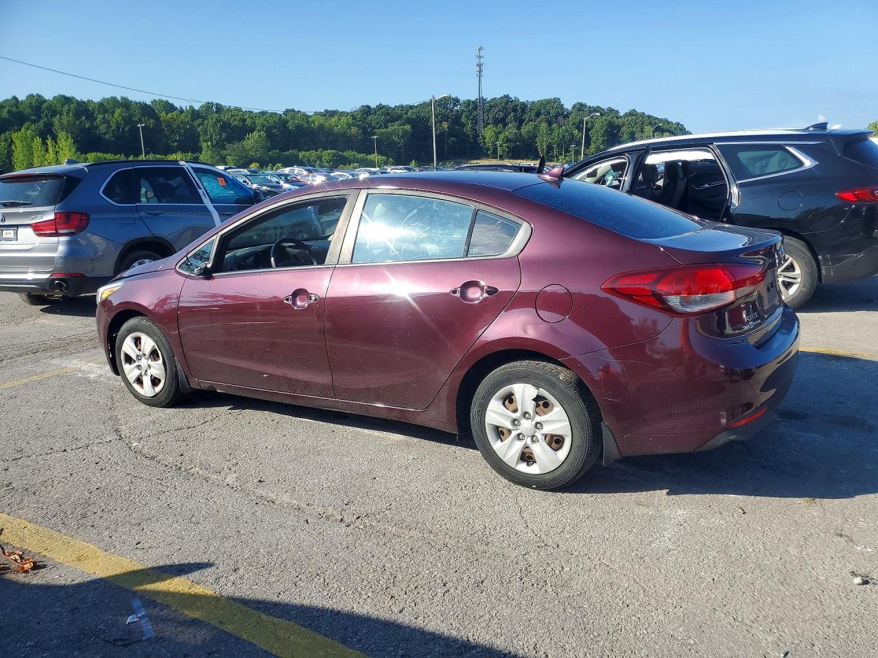 2018 KIA FORTE LX — Фото 2 из 12