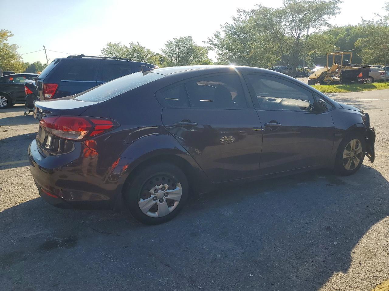 2018 KIA FORTE LX — Фото 3 из 12