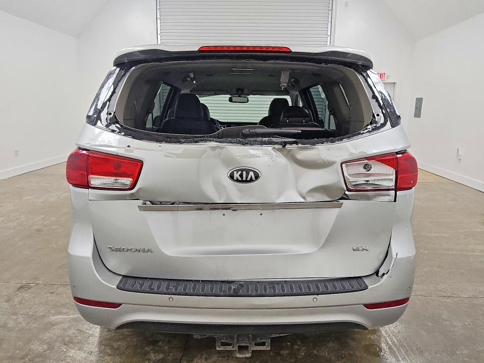 2018 KIA SEDONA EX — Фото 6 из 14