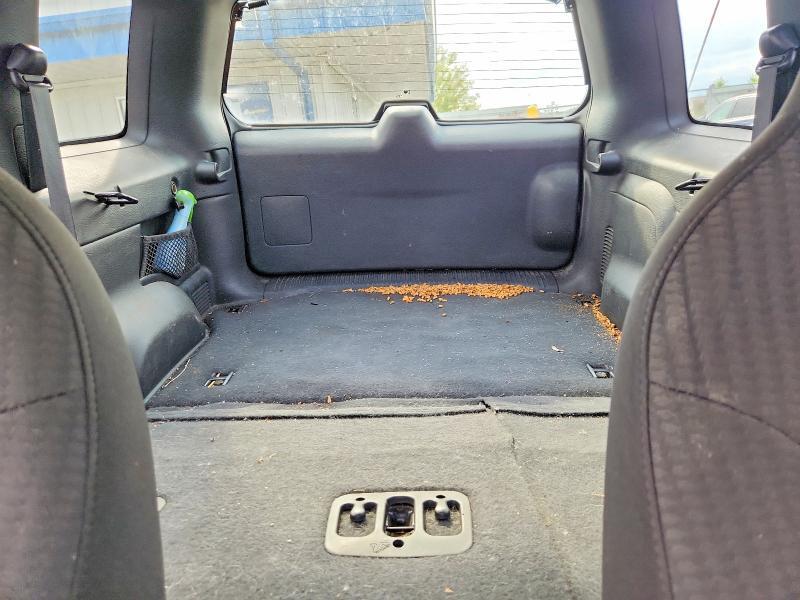 2004 JEEP LIBERTY SPORT — Фото 10 из 13