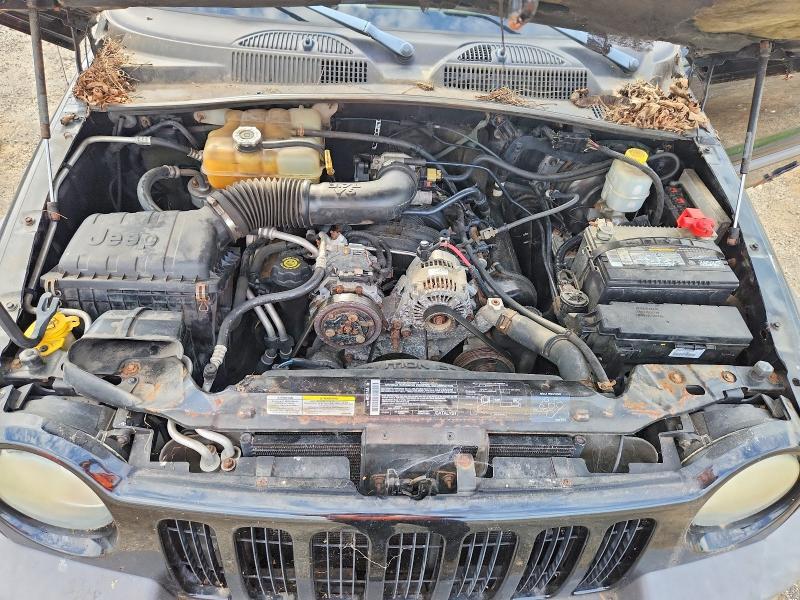 2004 JEEP LIBERTY SPORT — Фото 12 из 13