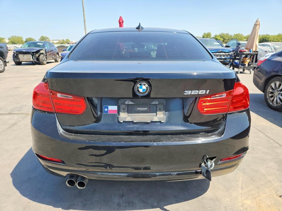 2013 BMW 328 I — Фото 6 из 12