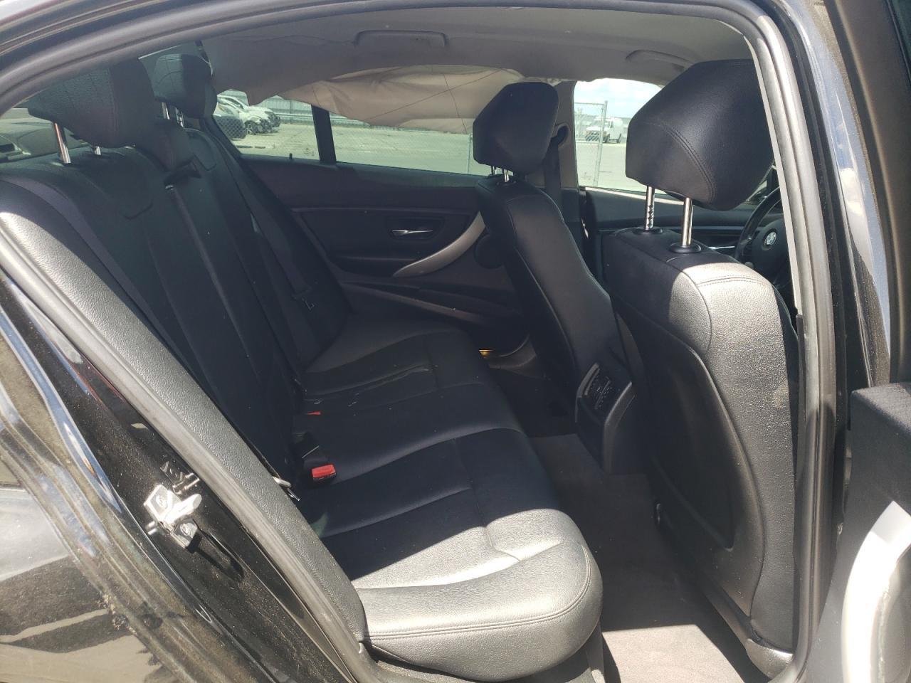 2013 BMW 320 I — Фото 10 из 12