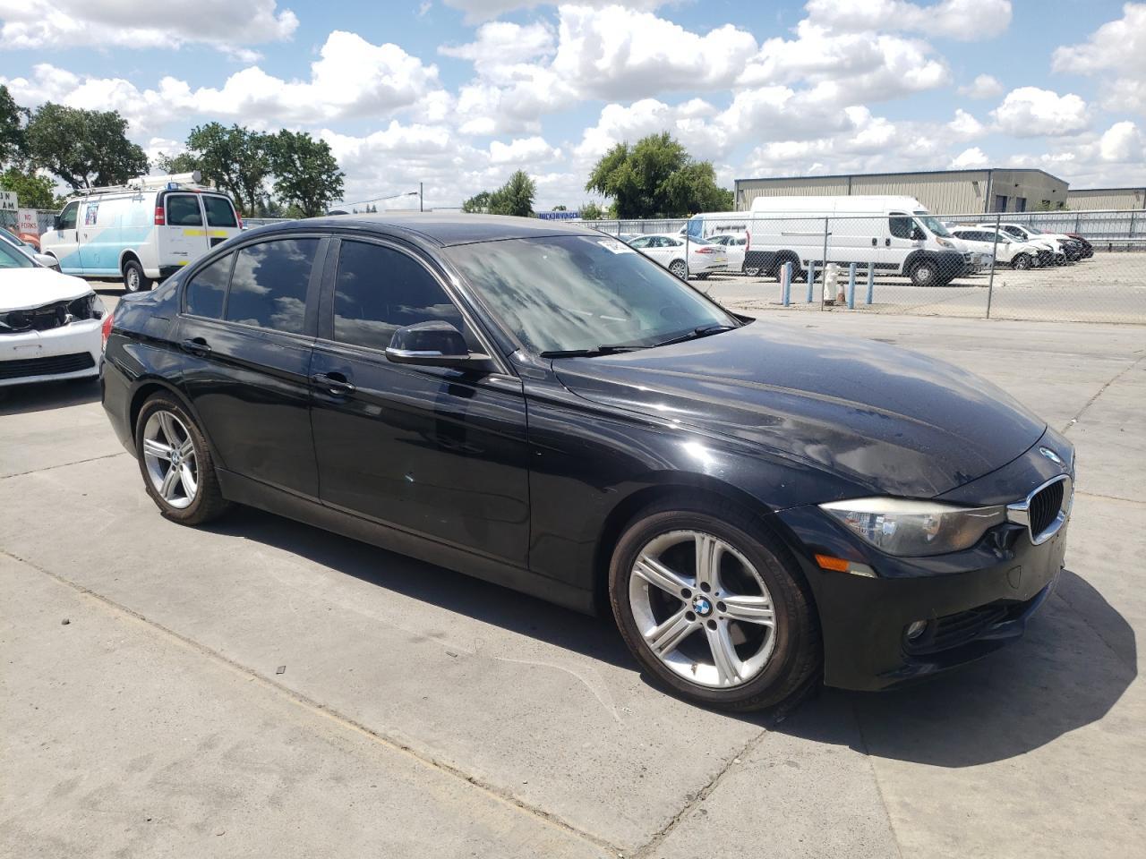 2013 BMW 320 I — Фото 4 из 12