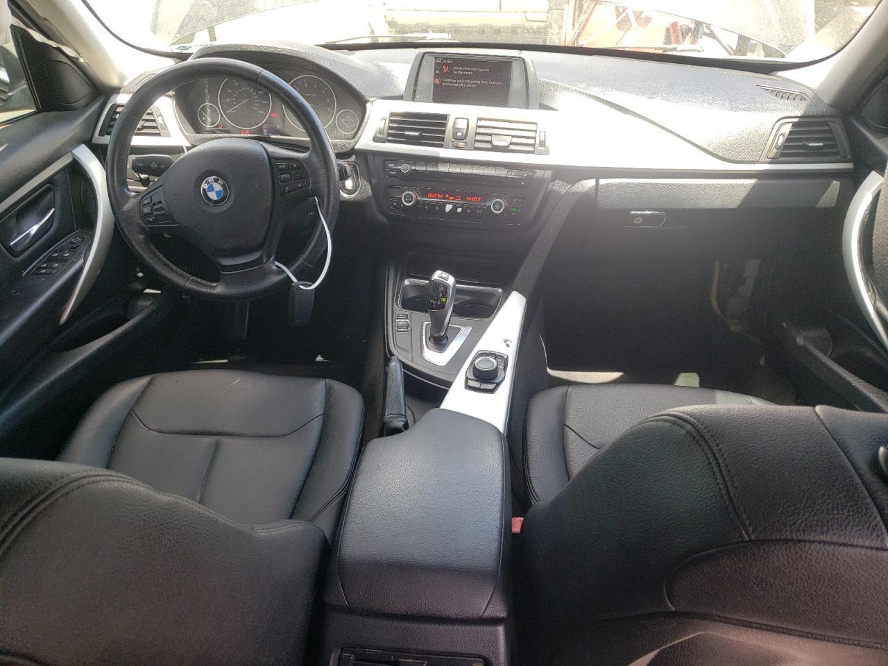 2013 BMW 320 I — Фото 8 из 12