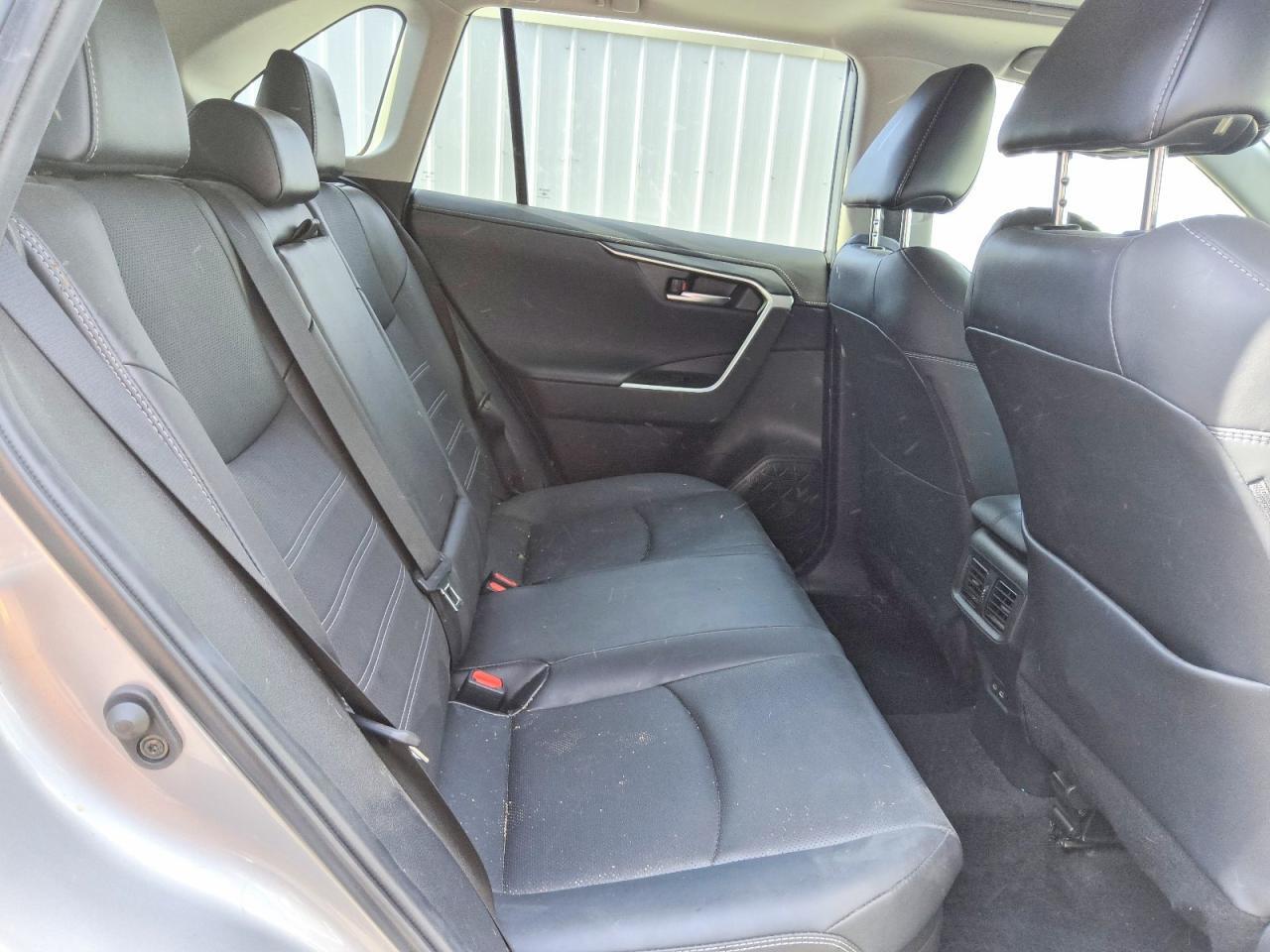 2024 TOYOTA RAV4 LIMITED — Фото 11 из 13
