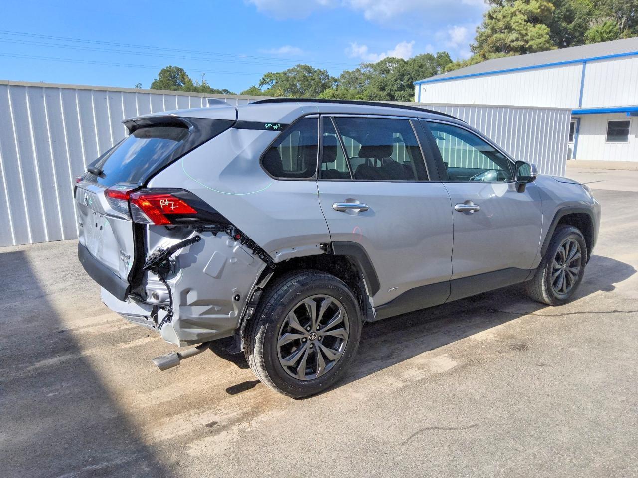 2024 TOYOTA RAV4 LIMITED — Фото 3 из 13