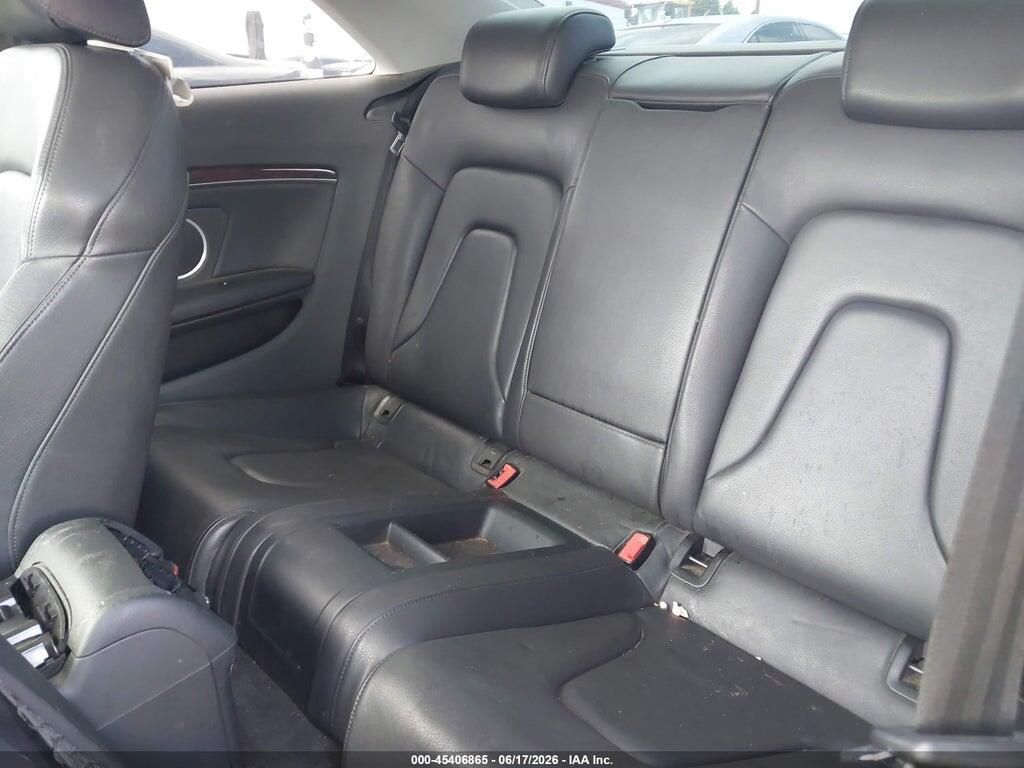 WAULFAFR8CA031001 2012 AUDI A5 photo no. 8